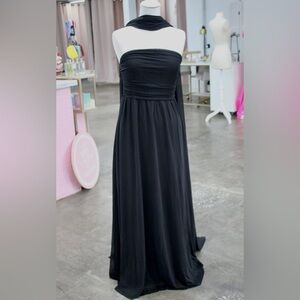 Chic Strapless Black Gown